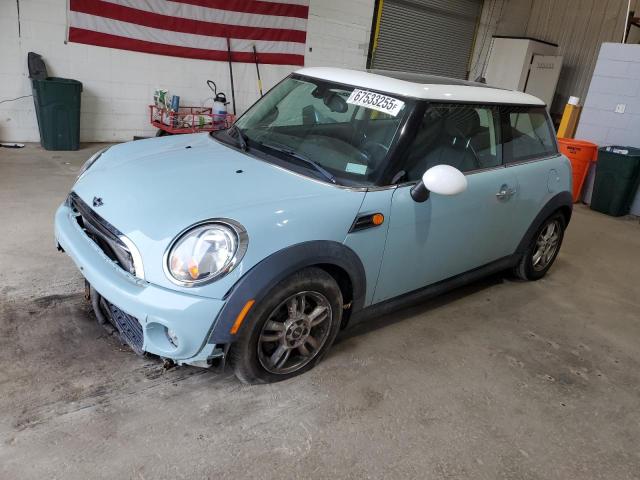 2013 MINI COOPER, 