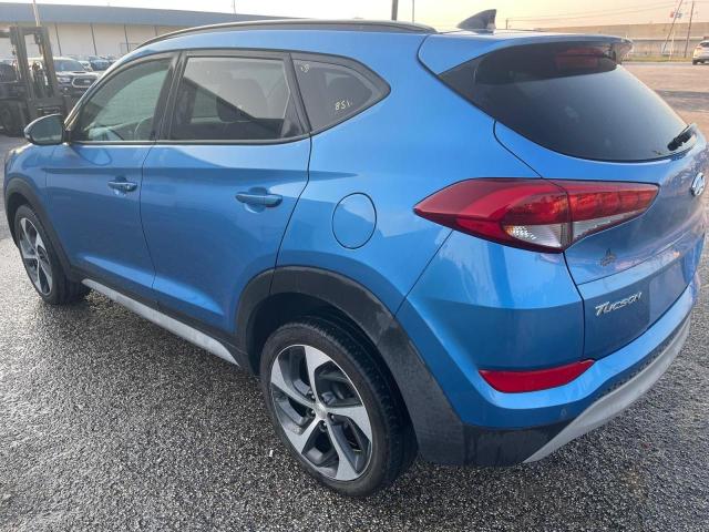 KM8J33A21JU703996 - 2018 HYUNDAI TUCSON VALUE BLUE photo 3