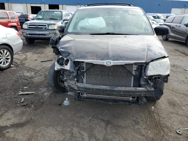 2A4RR5D19AR300313 - 2010 CHRYSLER TOWN & COU TOURING BLACK photo 5