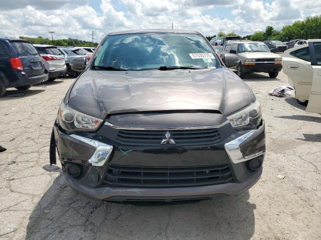 JA4AP3AU8HZ016547 - 2017 MITSUBISHI OUTLANDER ES 棕色 照片 5