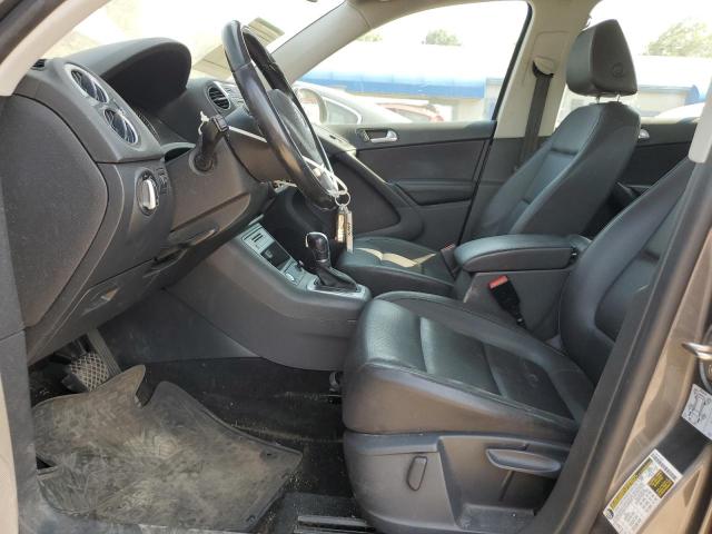 WVGAV7AX0GW528084 - 2016 VOLKSWAGEN TIGUAN S ნაცრისფერი ფოტო 7