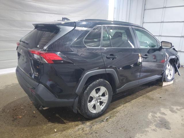 2T3P1RFV6KC041039 - 2019 TOYOTA RAV4 XLE BLACK photo 3