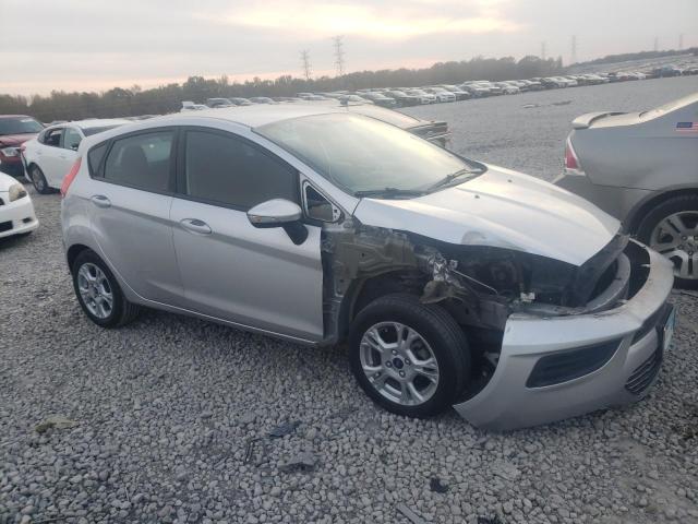 3FADP4EJ0FM151325 - 2015 FORD FIESTA SE SILVER photo 4