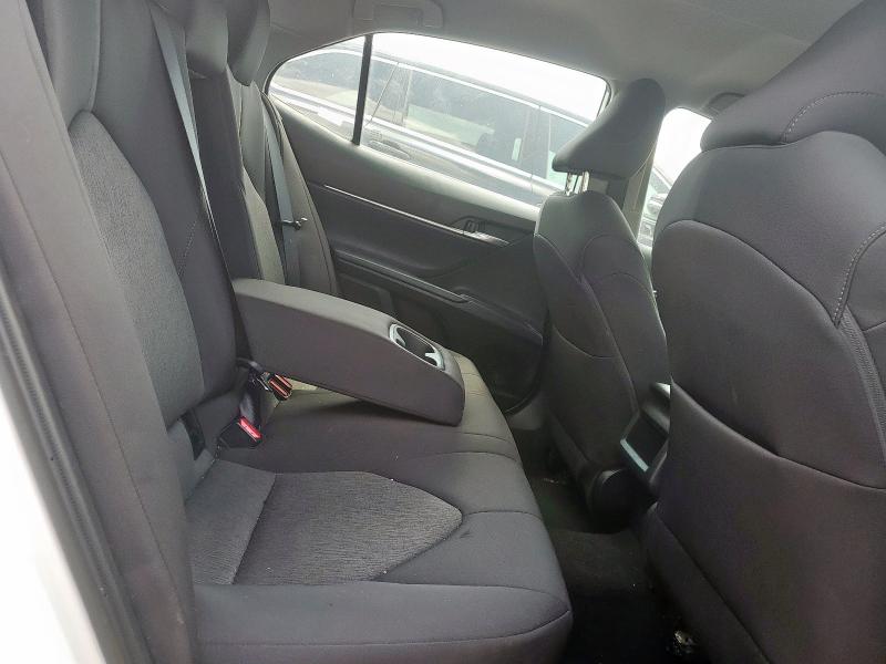 4T1C11AK5PU176797 - 2023 TOYOTA CAMRY LE WHITE photo 10