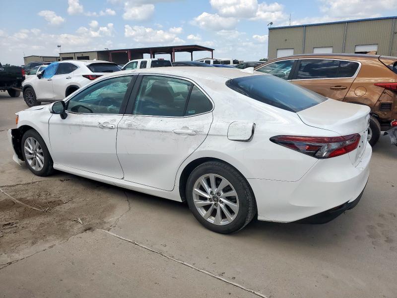 4T1C11AK5PU176797 - 2023 TOYOTA CAMRY LE WHITE photo 2