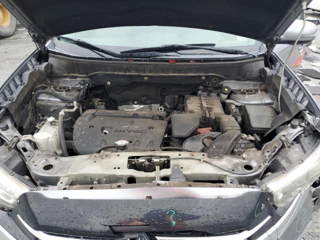 JA4AP3AW9JZ018508 - 2018 MITSUBISHI OUTLANDER ES Сірий фото 12