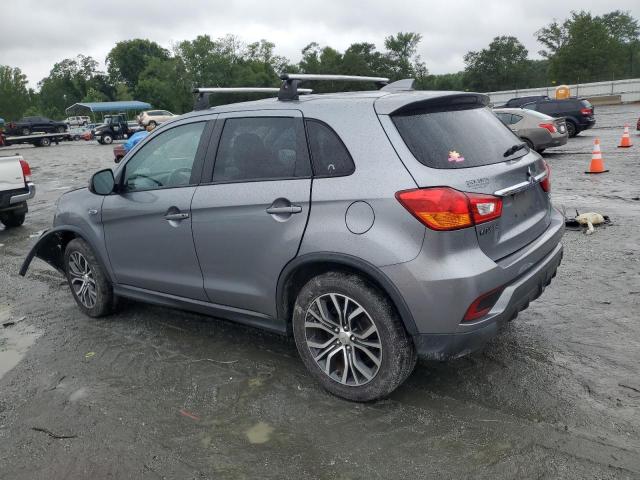 JA4AP3AW9JZ018508 - 2018 MITSUBISHI OUTLANDER ES Сірий фото 2