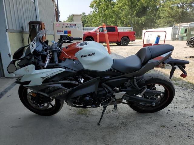 ML5EXER1XPDA96181 - 2023 KAWASAKI EX650 R Білий фото 3