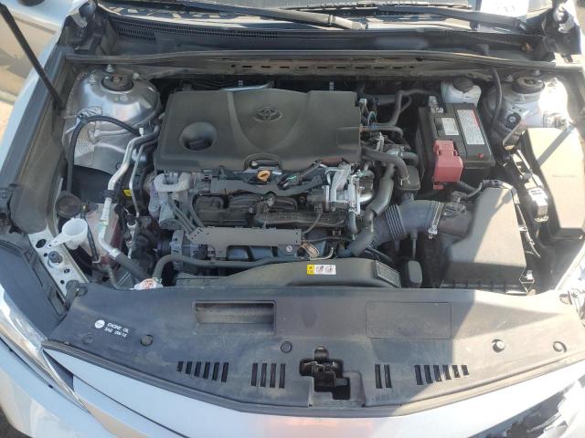 4T1F11AK5LU313857 - 2020 TOYOTA CAMRY XLE 银色 照片 11