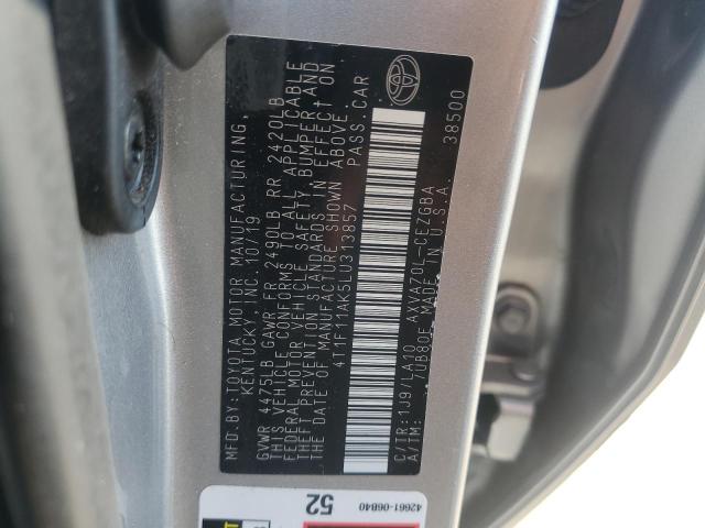 4T1F11AK5LU313857 - 2020 TOYOTA CAMRY XLE 银色 照片 12