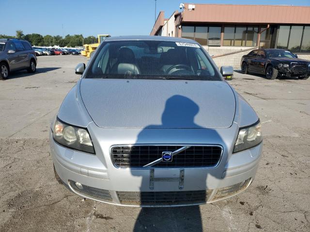 YV1MH682X52072302 - 2005 VOLVO S40 T5 SILVER photo 5