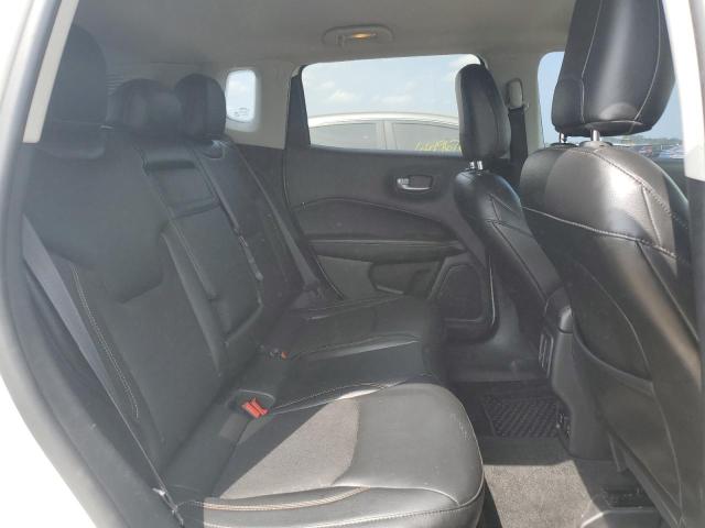 3C4NJCBB4JT226159 - 2018 JEEP COMPASS LATITUDE თეთრი ფოტო 10