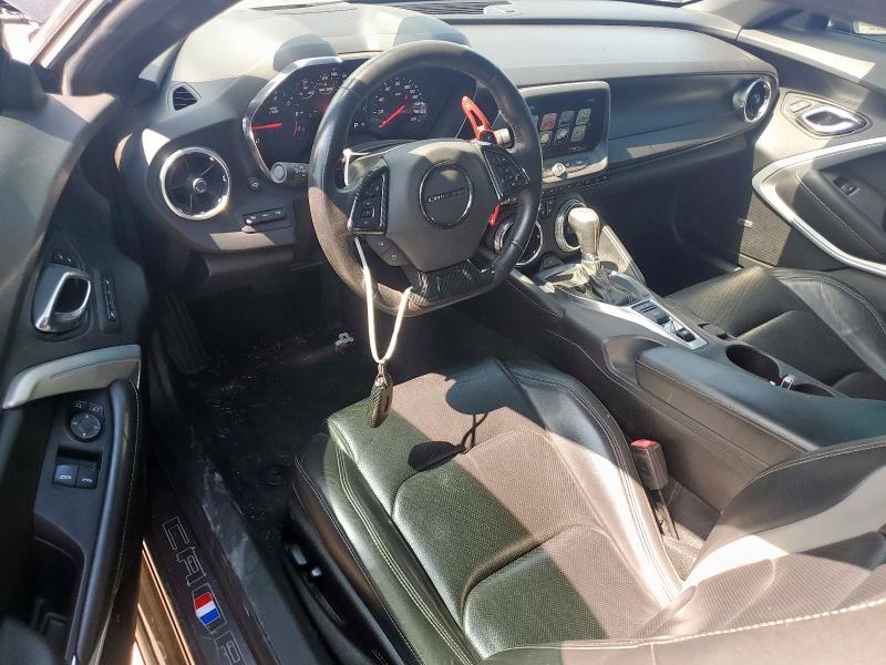 1G1FH1R73H0128424 - 2017 CHEVROLET CAMARO SS შავი ფოტო 8