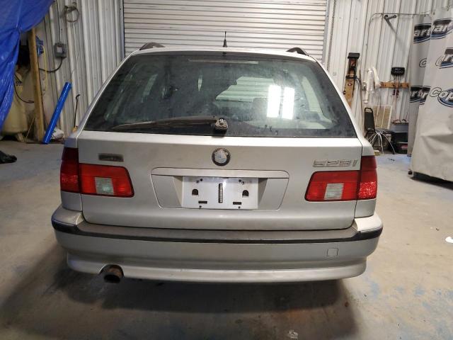 WBADP6343XBV61982 - 1999 BMW 528 IT AUTOMATIC Silber Foto 6