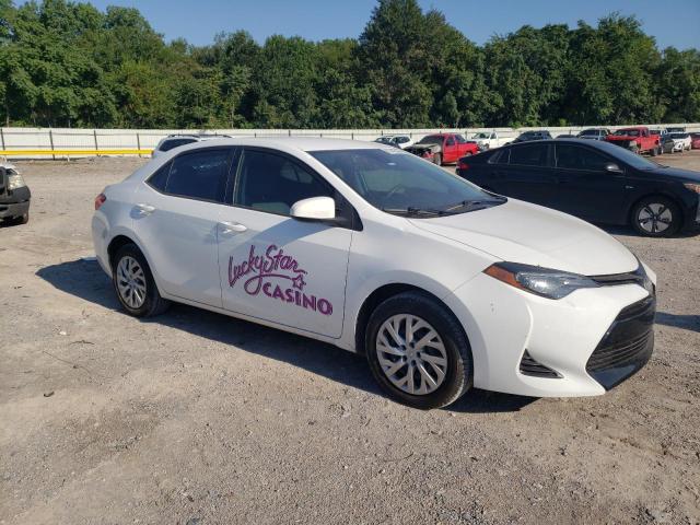 5YFBURHEXKP891554 - 2019 TOYOTA COROLLA L WHITE photo 4