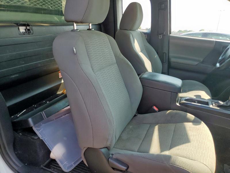 5TFRX5GN5HX091531 - 2017 TOYOTA TACOMA ACCESS CAB WHITE photo 10