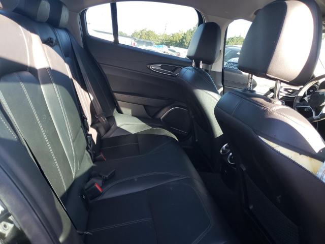 ZARFAEDN2J7589268 - 2018 ALFA ROMEO GIULIA Q4 შავი ფოტო 10