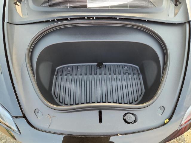 5YJ3E1EA3SF017787 - 2025 TESLA MODEL 3 BLACK photo 11