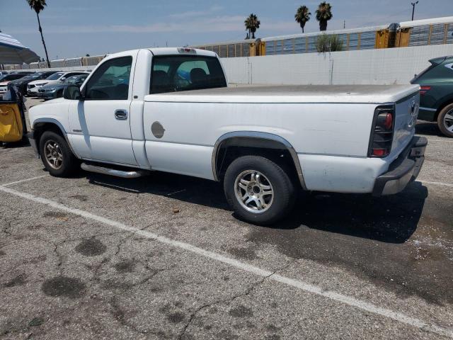 1GCEC14VX2E211334 - 2002 CHEVROLET SILVERADO C1500 WHITE photo 2