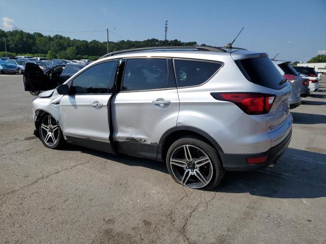 1FMCU0HD0KUA95465 - 2019 FORD ESCAPE SEL SILVER photo 2