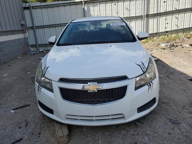 1G1PC5SBXD7175671 - 2013 CHEVROLET CRUZE LT WHITE photo 5