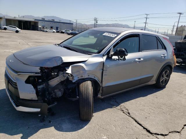 KNDCP3LE0P5089955 - 2023 KIA NIRO LX SILVER photo 1