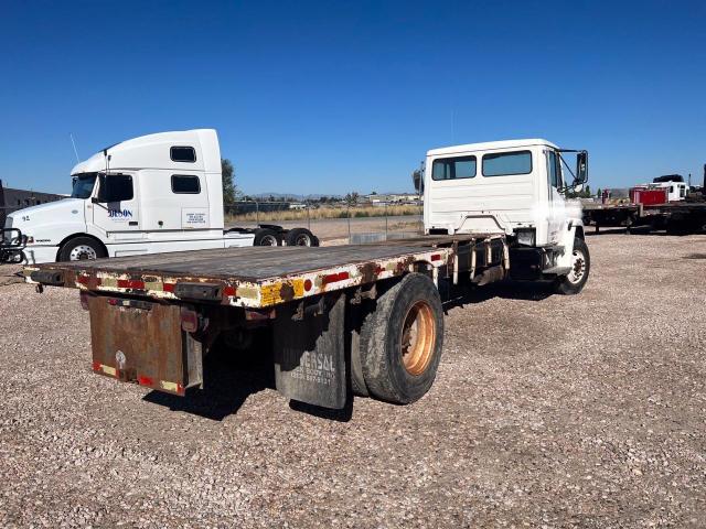 1FV6HFAA8WH885690 - 1998 FREIGHTLINER MEDIUM CON FL70 WHITE photo 4