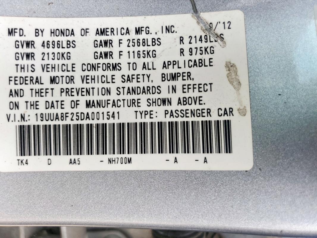 19UUA8F25DA001541 - 2013 ACURA TL SILVER photo 13