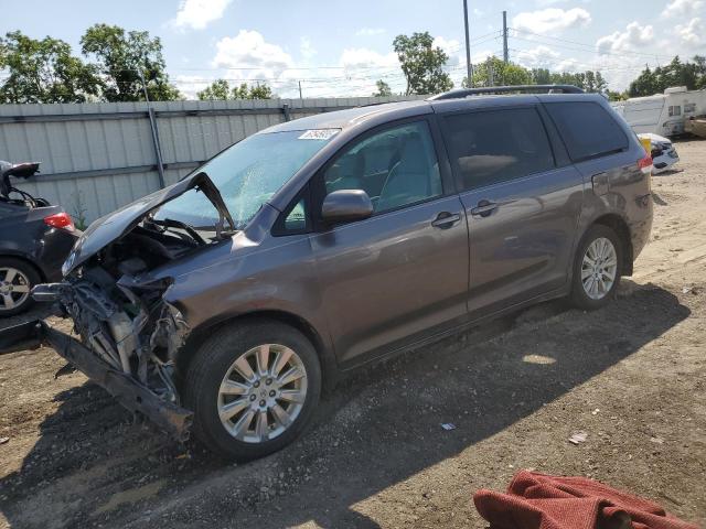 2012 TOYOTA SIENNA LE, 