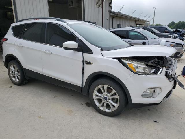 1FMCU0GD1JUC07318 - 2018 FORD ESCAPE SE WHITE photo 4