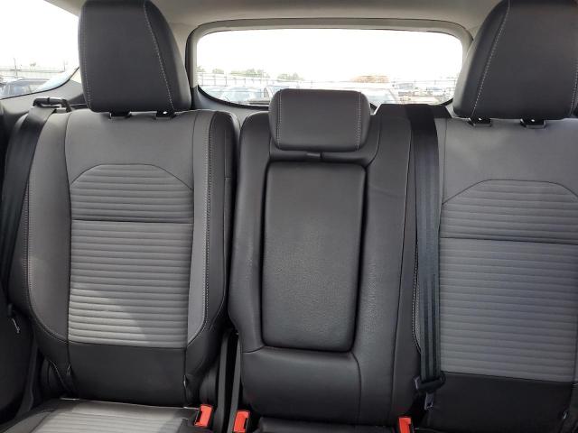 1FMCU0GD5JUD04604 - 2018 FORD ESCAPE SE Biały zdjęcie 10