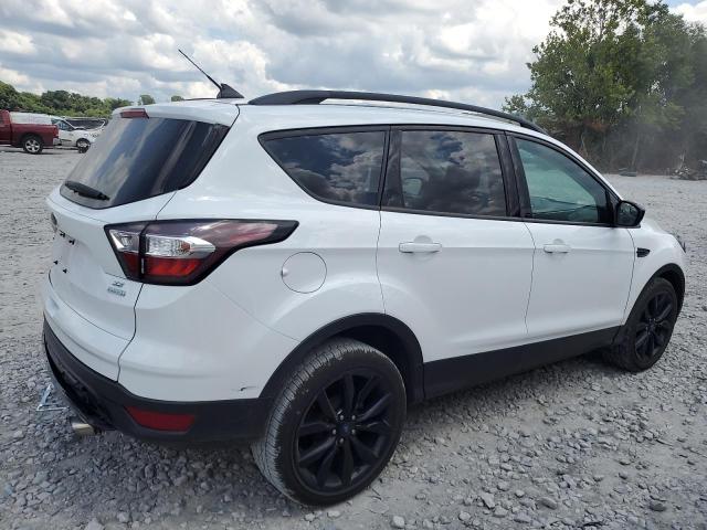 1FMCU0GD5JUD04604 - 2018 FORD ESCAPE SE Biały zdjęcie 3