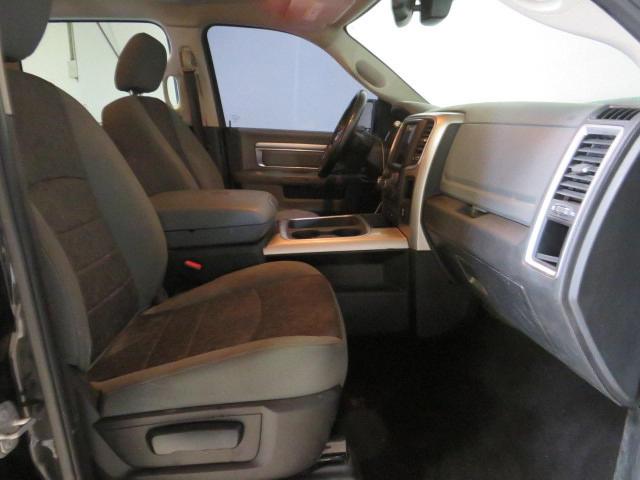 1C6RR7LT0KS569246 - 2019 RAM 1500 CLASS SLT შავი ფოტო 5