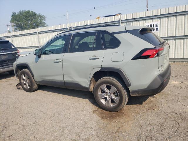 2T3P1RFV3NW284911 - 2022 TOYOTA RAV4 XLE 银色 照片 2