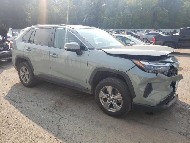 2T3P1RFV3NW284911 - 2022 TOYOTA RAV4 XLE 银色 照片 4