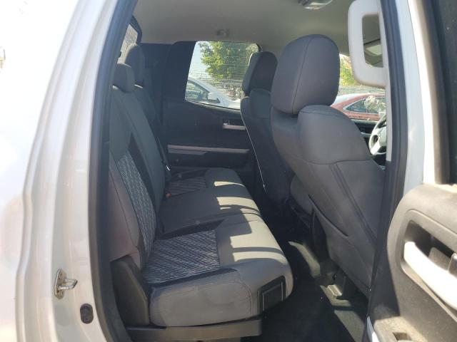 5TFUM5F12KX081497 - 2019 TOYOTA TUNDRA DOUBLE CAB SR/SR5 WHITE photo 10