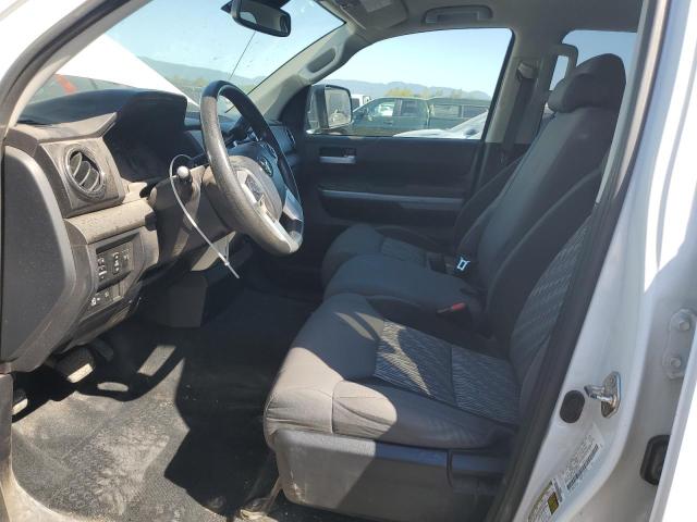 5TFUM5F12KX081497 - 2019 TOYOTA TUNDRA DOUBLE CAB SR/SR5 WHITE photo 7