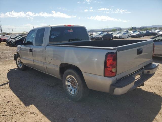 1GCEC19V07Z181981 - 2007 CHEVROLET SILVERADO C1500 CLASSIC GRAY photo 2
