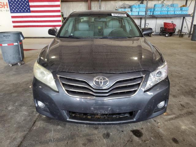 4T1BF3EK5BU623950 - 2011 TOYOTA CAMRY BASE GRAY photo 5