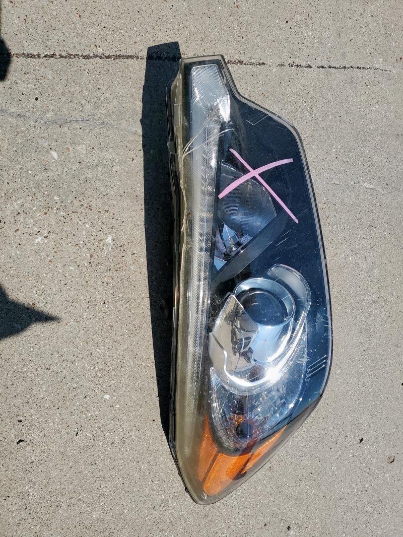 KNAFZ4A89G5546494 - 2016 KIA FORTE EX 白色 照片 12