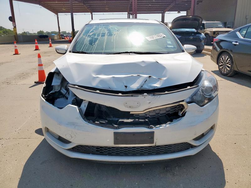 KNAFZ4A89G5546494 - 2016 KIA FORTE EX 白色 照片 5