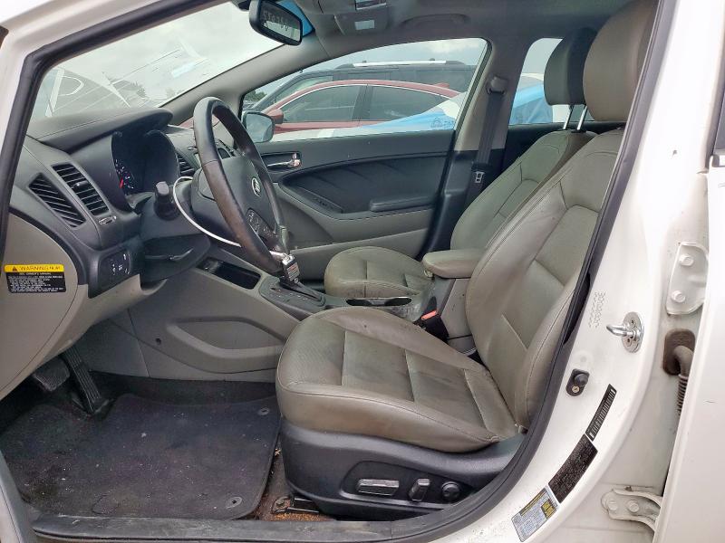 KNAFZ4A89G5546494 - 2016 KIA FORTE EX 白色 照片 7