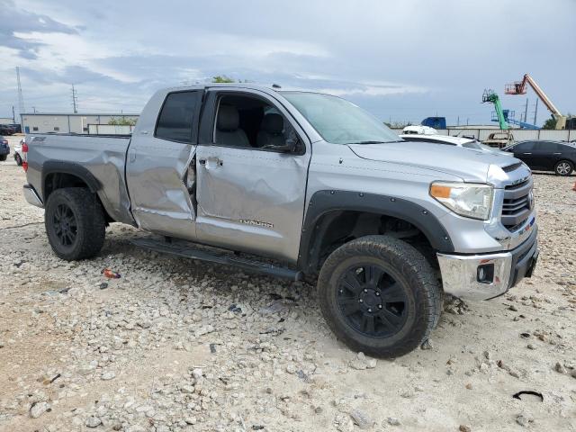 5TFRM5F13EX077193 - 2014 TOYOTA TUNDRA DOUBLE CAB SR/SR5 SILVER photo 4