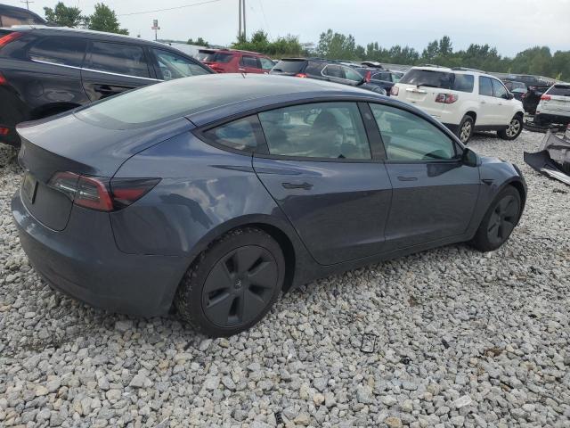 5YJ3E1EAXPF692043 - 2023 TESLA MODEL 3 GRAY photo 3