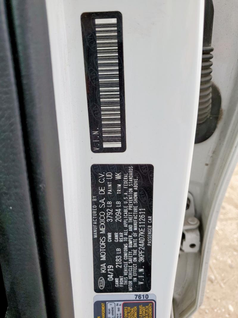 3KPF24AD7KE112611 - 2019 KIA FORTE FE 白色 照片 12