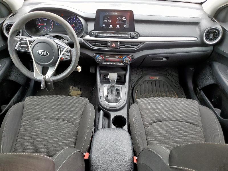 3KPF24AD7KE112611 - 2019 KIA FORTE FE 白色 照片 8
