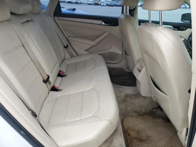 1VWAS7A30FC079044 - 2015 VOLKSWAGEN PASSAT S WHITE photo 10