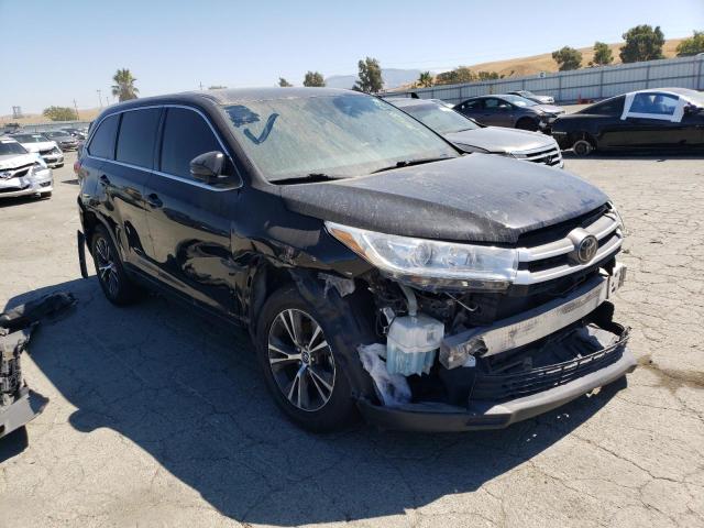 5TDZZRFHXJS268423 - 2018 TOYOTA HIGHLANDER LE BLACK photo 4