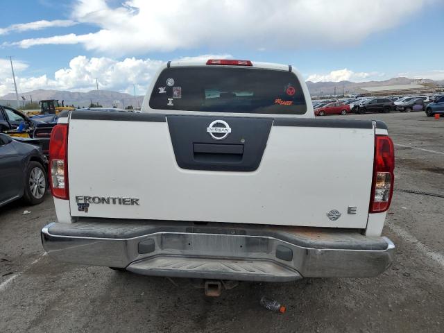 1N6AD07U16C465103 - 2006 NISSAN FRONTIER CREW CAB LE WHITE photo 6