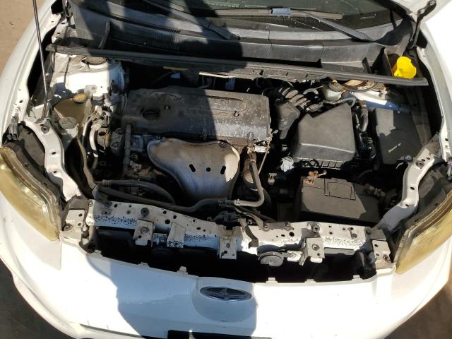 JTLZE4FE3B1122615 - 2011 TOYOTA SCION XB WHITE photo 11